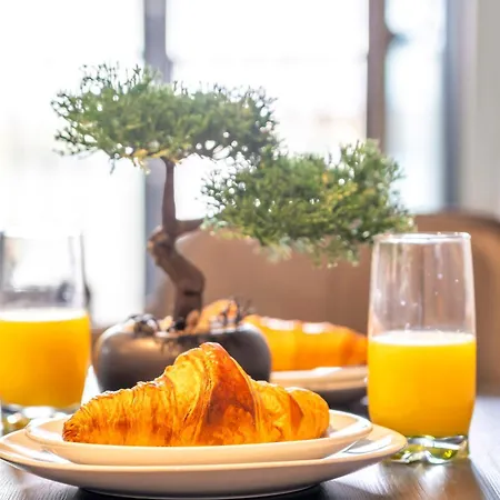 Pinetree Centre Of Leeds (West Yorkshire)