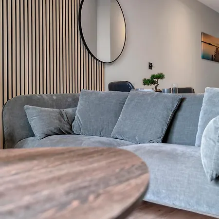 Pinetree Centre Of Apartamento