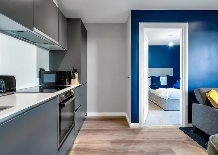 Διαμέρισμα Pinetree Centre Of Λιντς