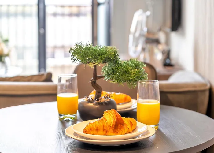 Апартаменти Pinetree Centre Of