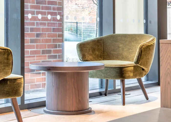 Pinetree Centre Of Λιντς